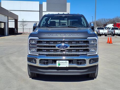 New 2026 Ford F250 Lariat w/ Chrome Package image 2