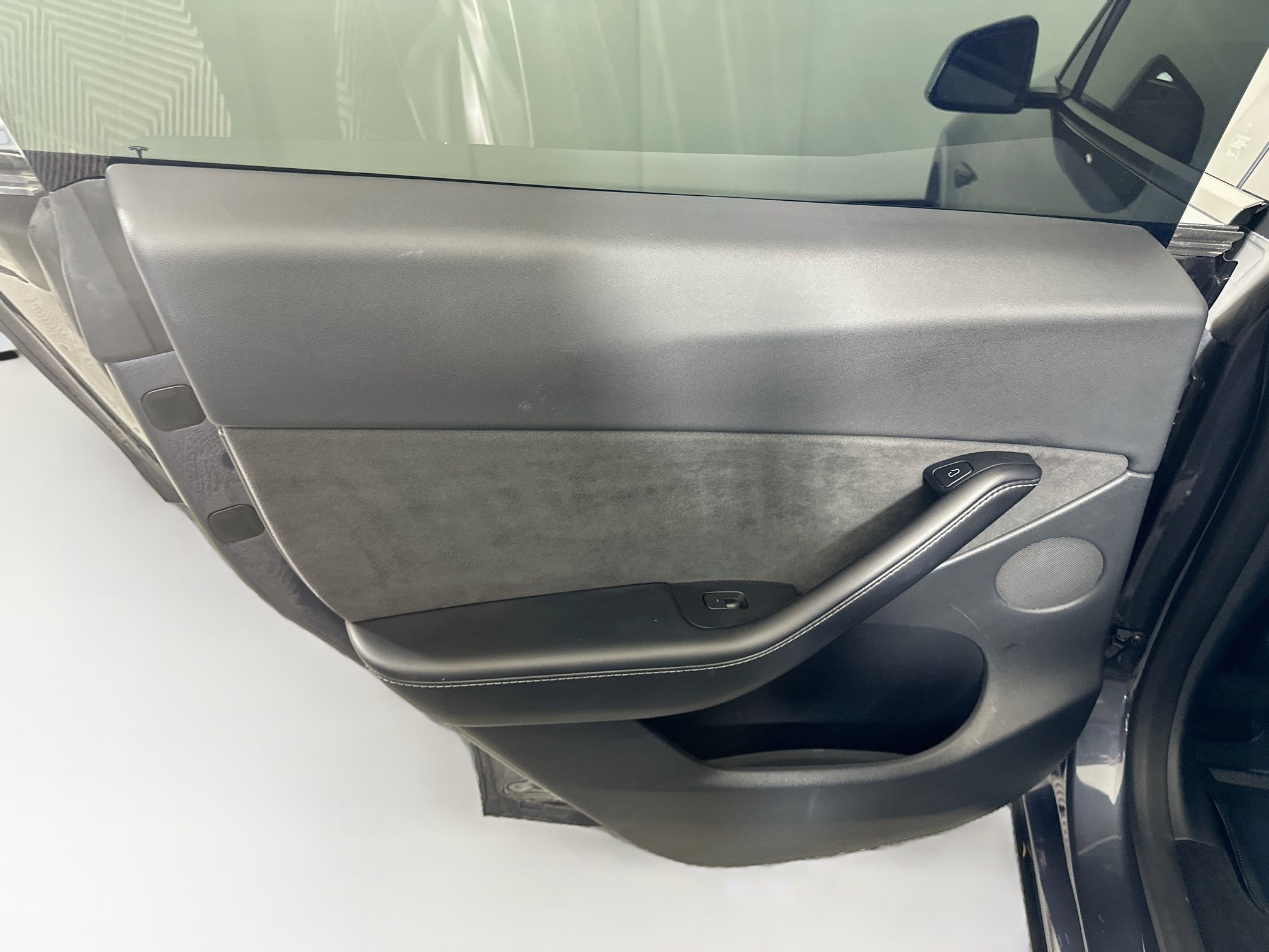 Used 2021 Tesla Model Y Long Range AWD/4WD image 26