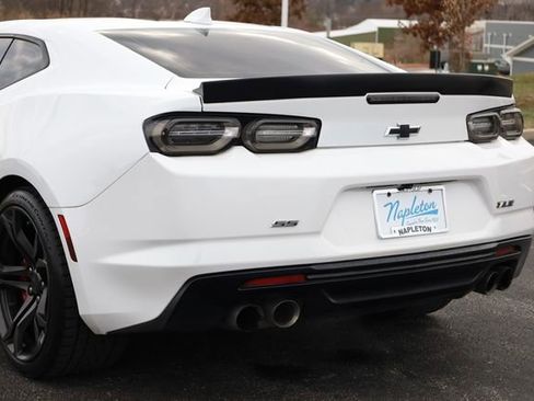 Used 2019 Chevrolet Camaro SS image 6