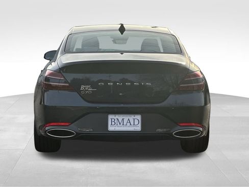 Used 2025 Genesis G70 2.5T image 10
