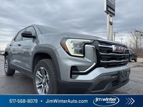 Used 2025 GMC Terrain Elevation image 2