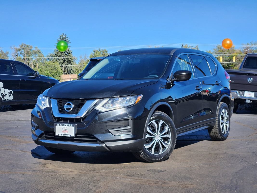 Used 2017 Nissan Rogue S AWD/4WD image 1