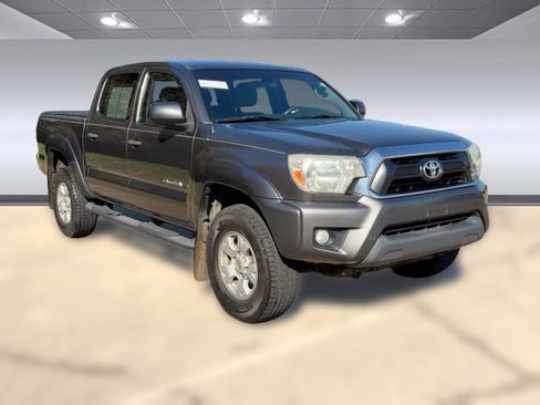 Used 2015 Toyota Tacoma PreRunner image 5