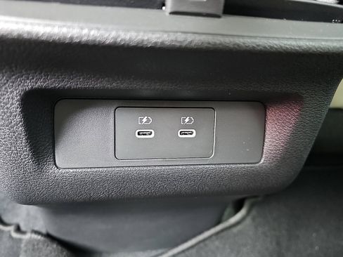 Certified 2025 Nissan Murano SV AWD/4WD image 12