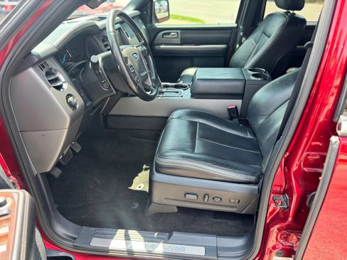 Used 2017 Ford Expedition Platinum RWD image 11