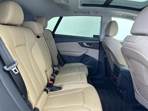Used 2019 Audi Q8 Premium Plus image 38