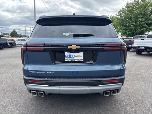 New 2026 Chevrolet Traverse LT w/ Driver Confidence Package AWD/4WD image 4