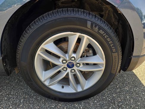 Used 2018 Ford Edge SEL FWD image 8