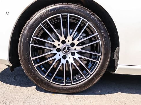 Used 2025 Mercedes-Benz C 300 Sedan image 12