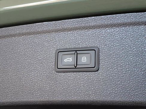 Certified 2023 Audi Q5 e Prestige w/ Prestige Package image 22