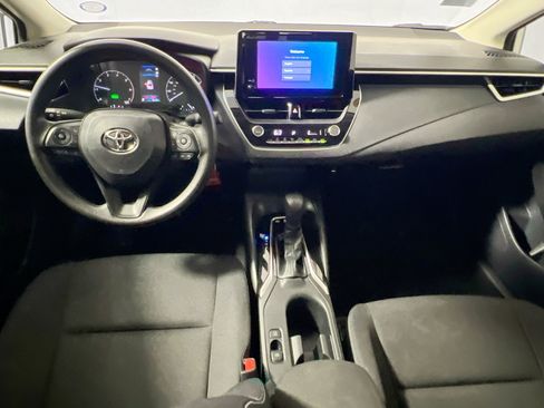 Used 2023 Toyota Corolla LE image 29
