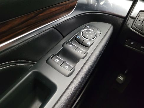 Used 2018 Ford Explorer Limited w/ Equipment Group 301A FWD image 27