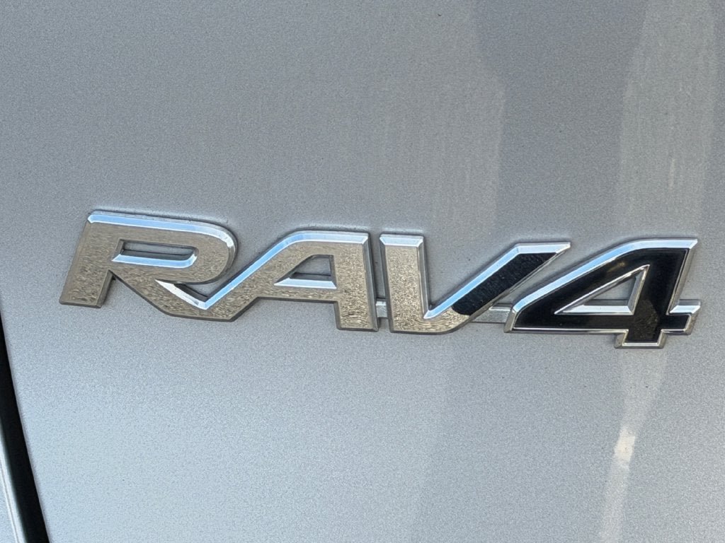 Used 2023 Toyota RAV4 SE w/ Convenience Package AWD/4WD image 35