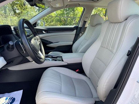 Certified 2022 Honda Accord Touring image 18