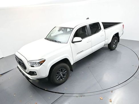 Used 2022 Toyota Tacoma SR5 image 22