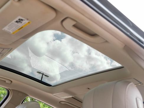 Used 2014 Mercedes-Benz S 550 Sedan image 24