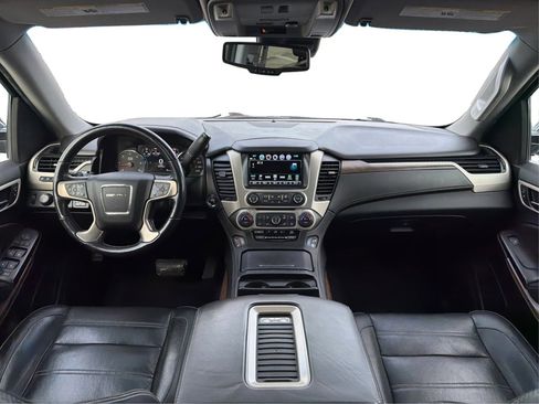 Used 2019 GMC Yukon Denali image 32