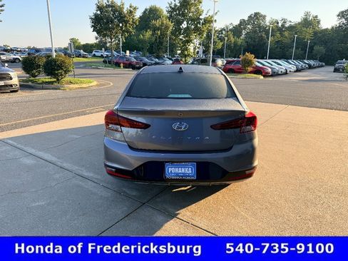 Used 2019 Hyundai Elantra Value Edition w/ Winter Weather Package FWD image 4