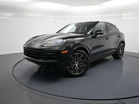 Certified 2026 Porsche Cayenne Coupe AWD/4WD image 1