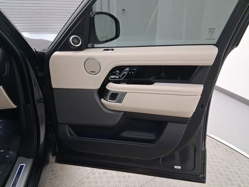 Used 2021 Land Rover Range Rover P525 Westminster Edition image 21