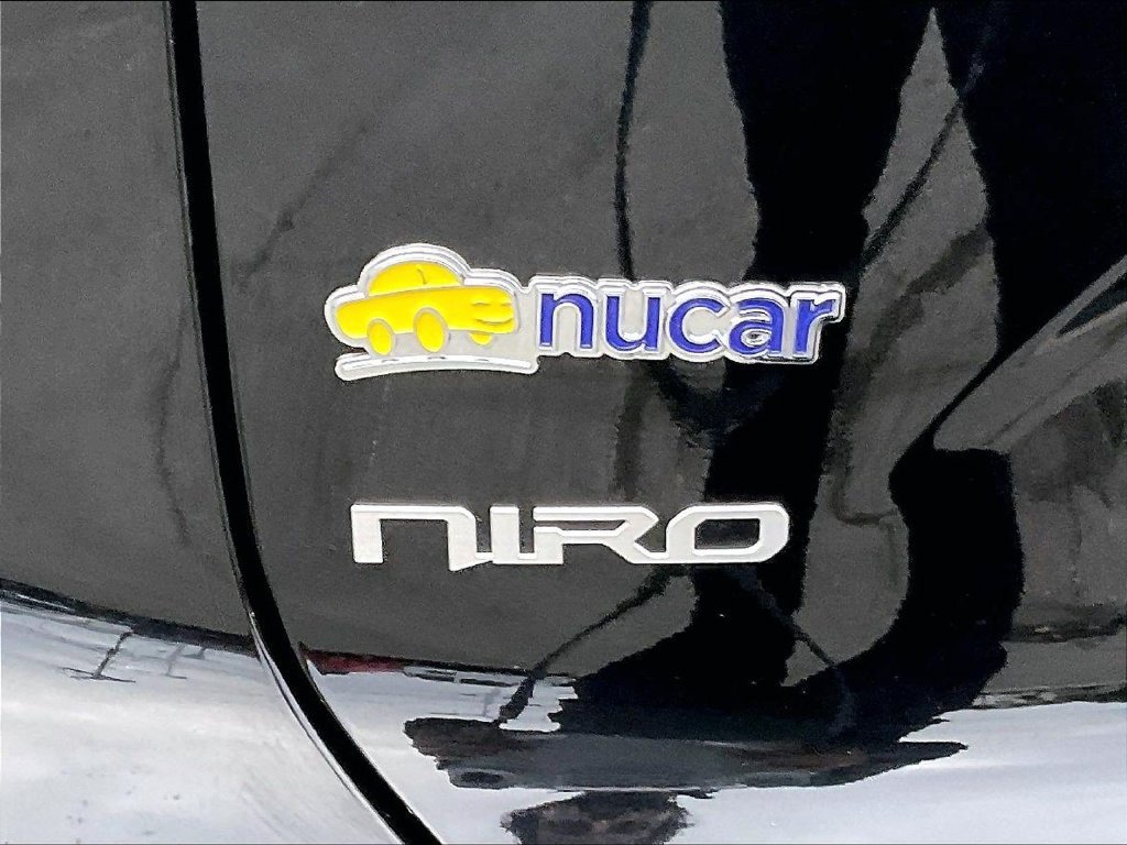 Used 2025 Kia Niro Wind w/ Wind Preserve Package FWD image 28