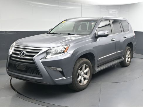 Used 2017 Lexus GX 460 image 8