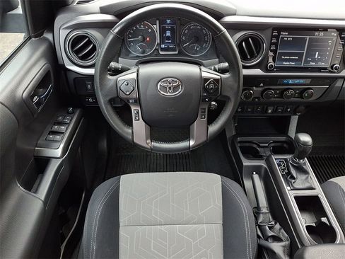 Used 2023 Toyota Tacoma TRD Off-Road w/ Technology Package image 12