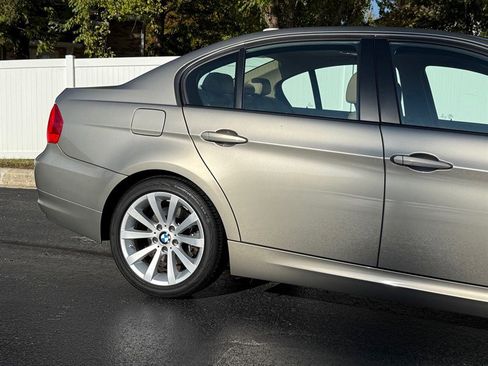 Used 2011 BMW 328i xDrive Sedan image 34