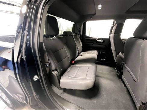 Used 2023 Chevrolet Silverado 1500 LT AWD/4WD image 16