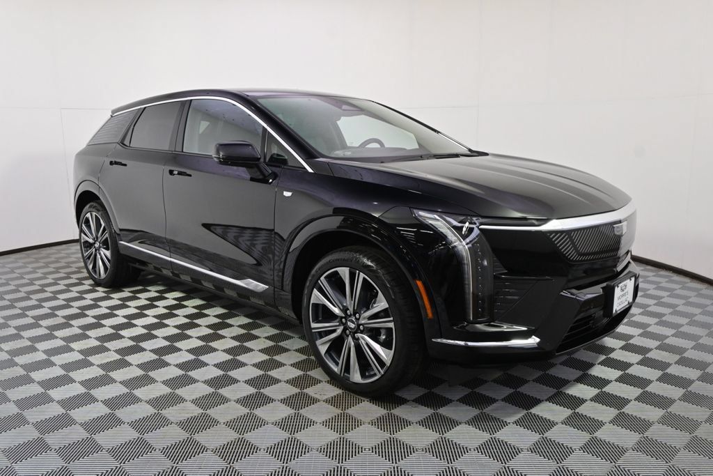 New 2026 Cadillac Optiq Luxury 2 w/ LPO, Floor Liner Package AWD/4WD image 8