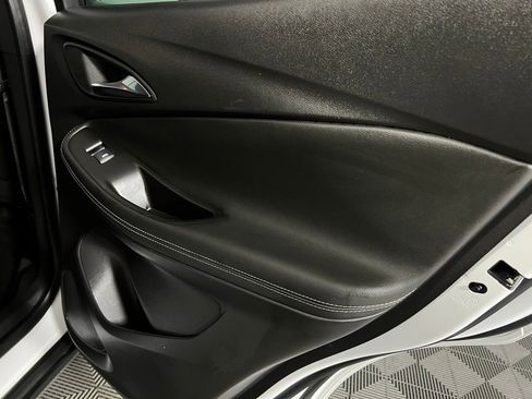 Used 2025 Buick Encore GX Preferred image 28