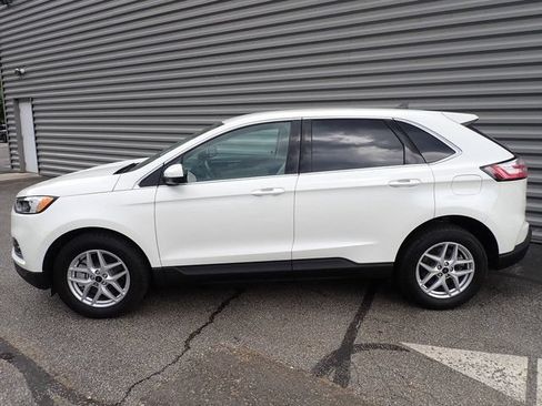 Used 2023 Ford Edge SEL w/ Convenience Package AWD/4WD image 2