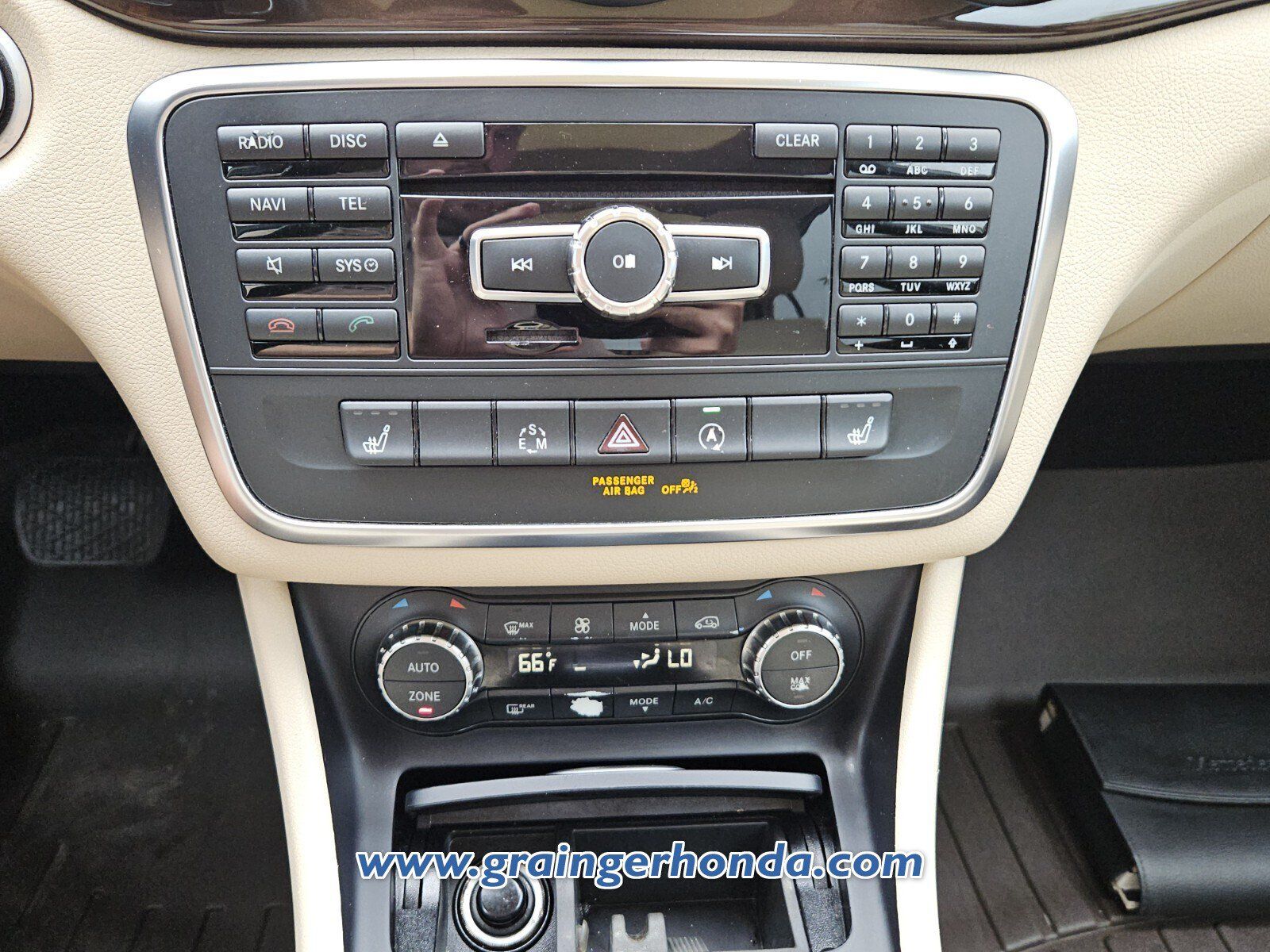 Used 2015 Mercedes-Benz GLA 250 image 17