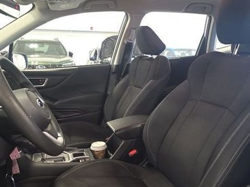 Used 2021 Subaru Forester image 10