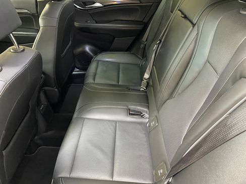 Used 2023 Buick Envision Essence image 22