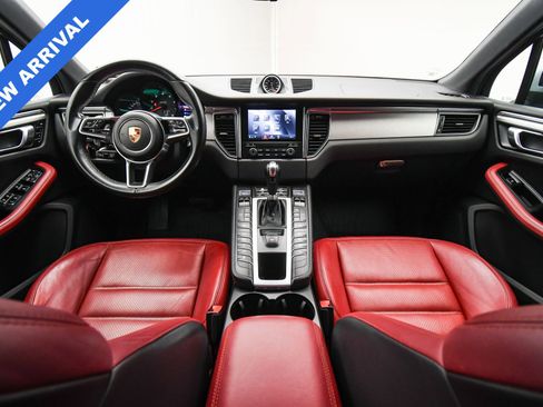 Used 2017 Porsche Macan GTS image 13