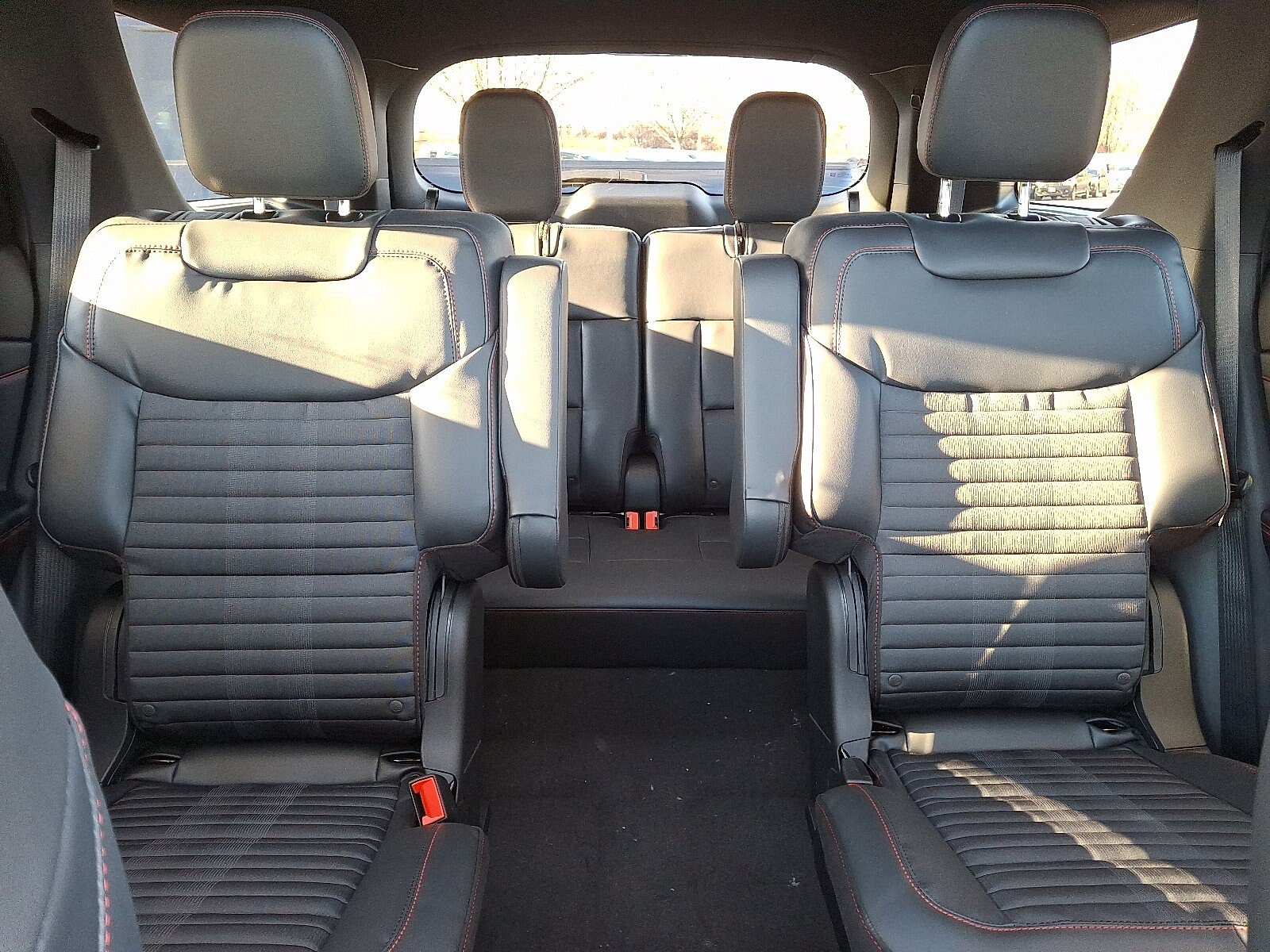 New 2026 Ford Explorer ST-Line AWD/4WD image 13