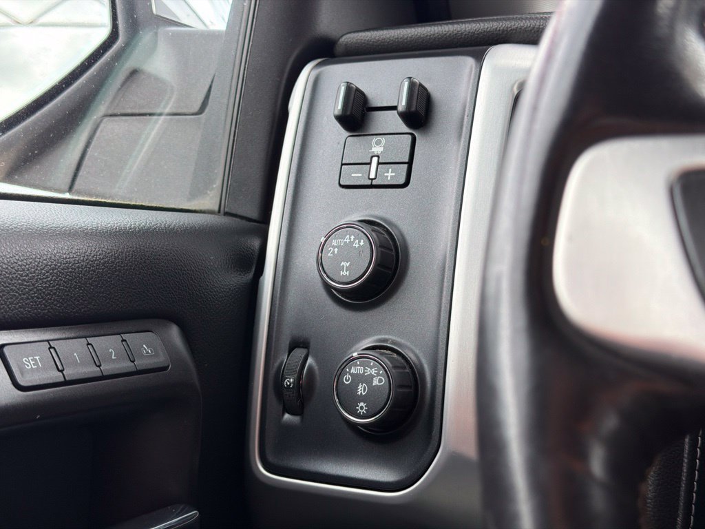 Used 2017 GMC Sierra 1500 SLT AWD/4WD image 29