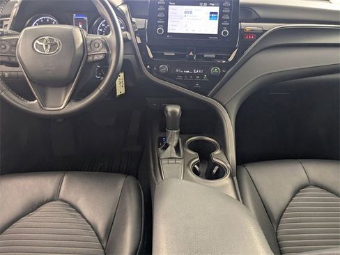 Used 2023 Toyota Camry SE image 23