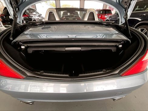 Used 2012 Mercedes-Benz SLK 350 image 21