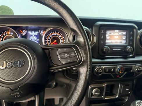 Used 2021 Jeep Wrangler Unlimited Sport AWD/4WD image 24