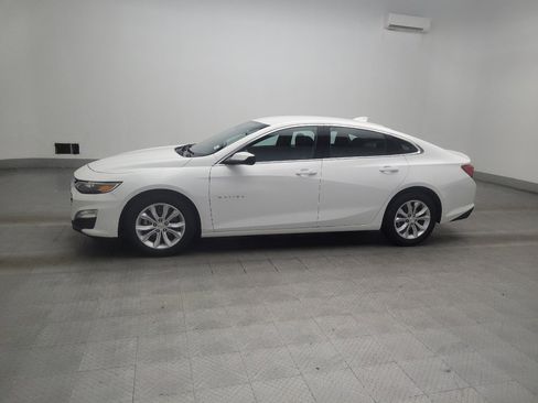 Used 2024 Chevrolet Malibu LT FWD image 2