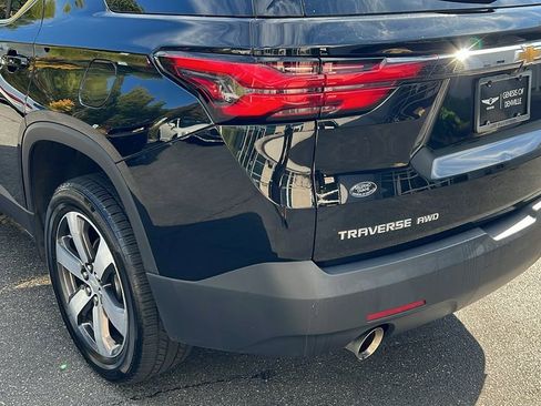 Used 2023 Chevrolet Traverse LT w/ LT Premium Package image 15
