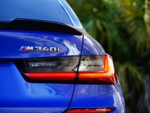 Used 2020 BMW M340i w/ Driving Assistance Package image 9