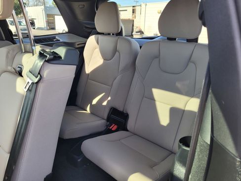 Certified 2025 Volvo XC90 T8 Plus image 27