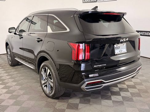Used 2023 Kia Sorento SX Prestige w/ Panoramic Sunroof Package AWD/4WD image 4