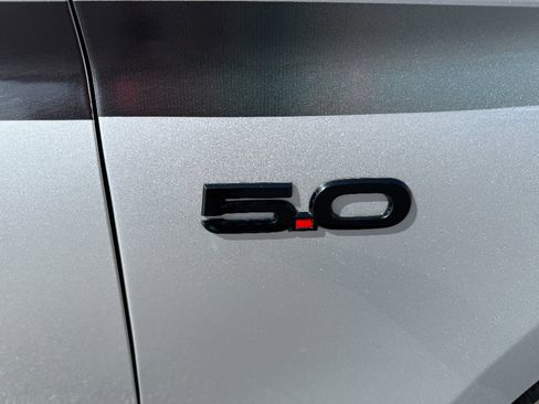 Used 2019 Ford Mustang GT Premium w/ Equipment Group 401A RWD image 19