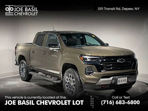 Used 2023 Chevrolet Colorado Z71 w/ Z71 Convenience Package 2 image 1