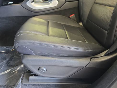 Used 2020 Mercedes-Benz GLE 450 4MATIC image 32