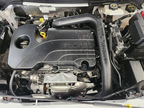 Used 2026 Chevrolet Equinox LT w/ Convenience Package II FWD image 28